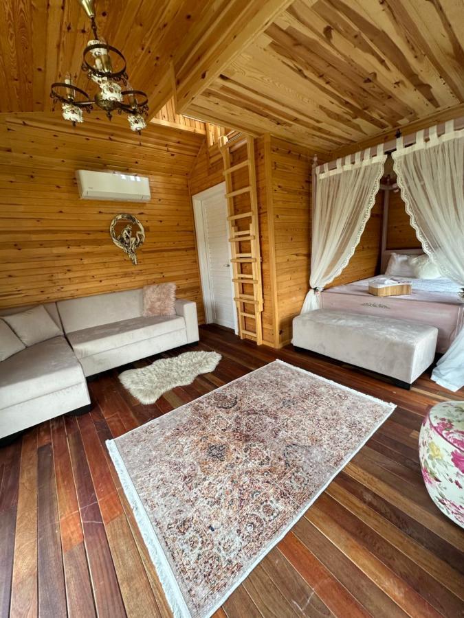 Seyyah Cafe Bungalows Aliaga Eksteriør billede