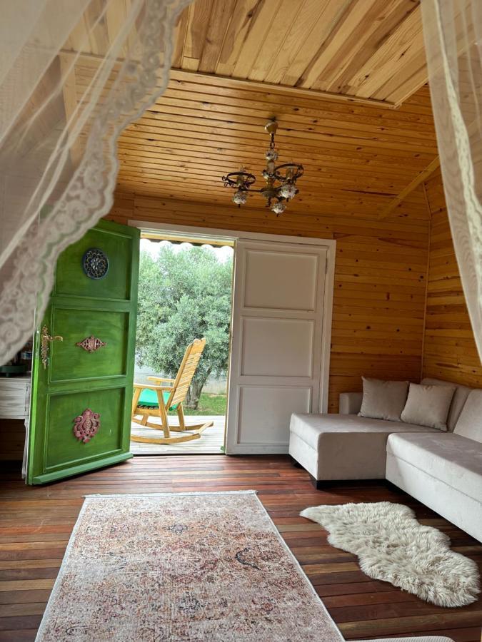 Seyyah Cafe Bungalows Aliaga Eksteriør billede