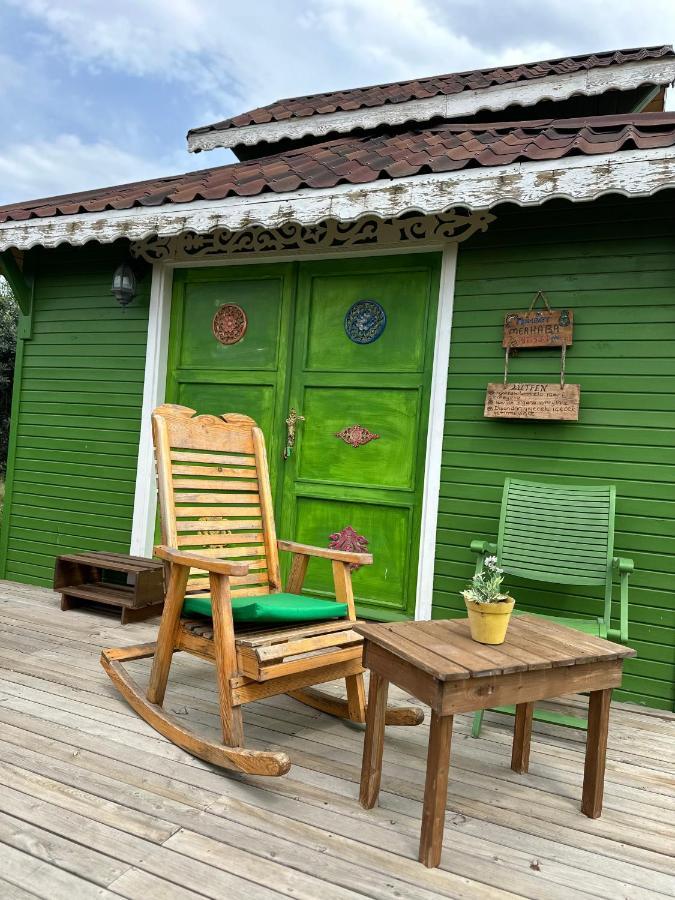Seyyah Cafe Bungalows Aliaga Eksteriør billede