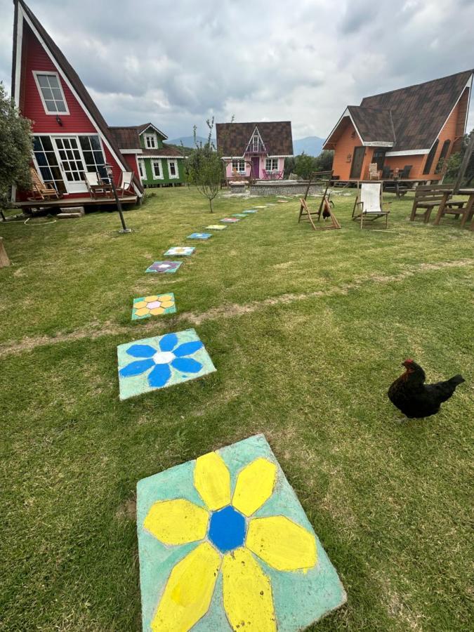 Seyyah Cafe Bungalows Aliaga Eksteriør billede
